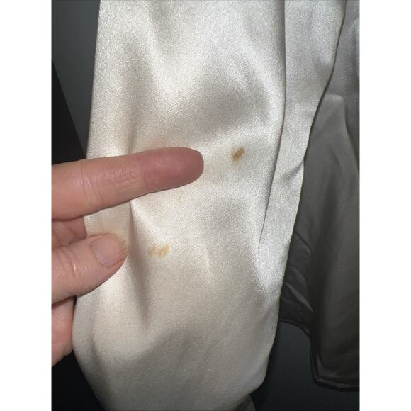 Carlisle Ivory 100% Silk Button Up Long Sleeve Blouse - Picture 6 of 8